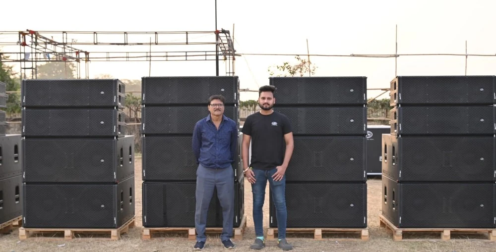 Team Sangam Sound Bhilai With Their Newly Acquired DAS LARA System